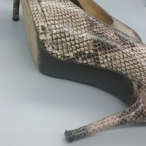 Stuart Weitzman Snake Print Platform Pumps - Picture 15 of 15